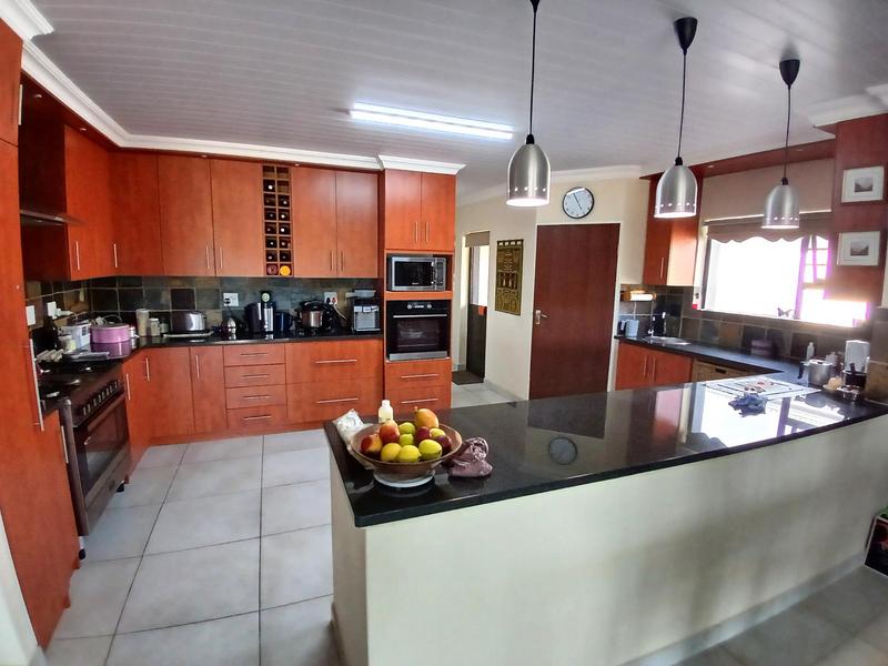 3 Bedroom Property for Sale in Stilbaai Wes Western Cape